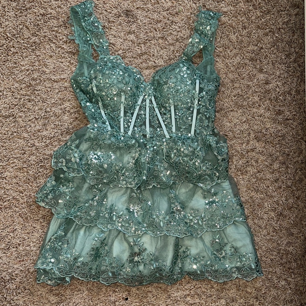 Embellished Emerald Corset Lace Dress